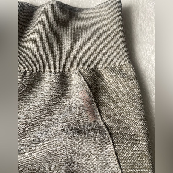 Gymshark Flex Leggings - Picture 3 of 11